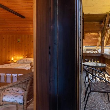 Apartment And Room Mateja Kovacic Bohinj Eksteriør billede
